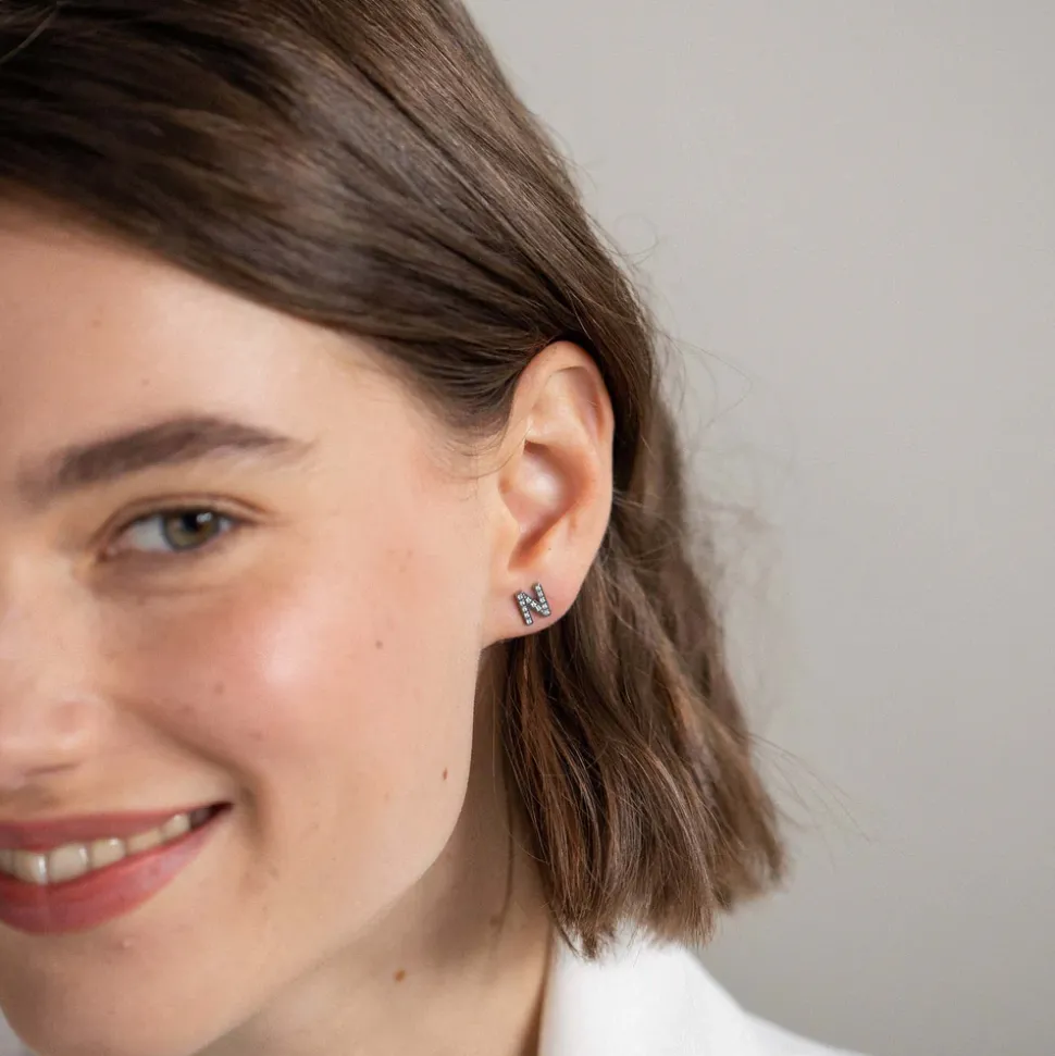 Earring N