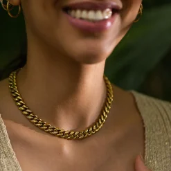 Lovely Glitter Necklace