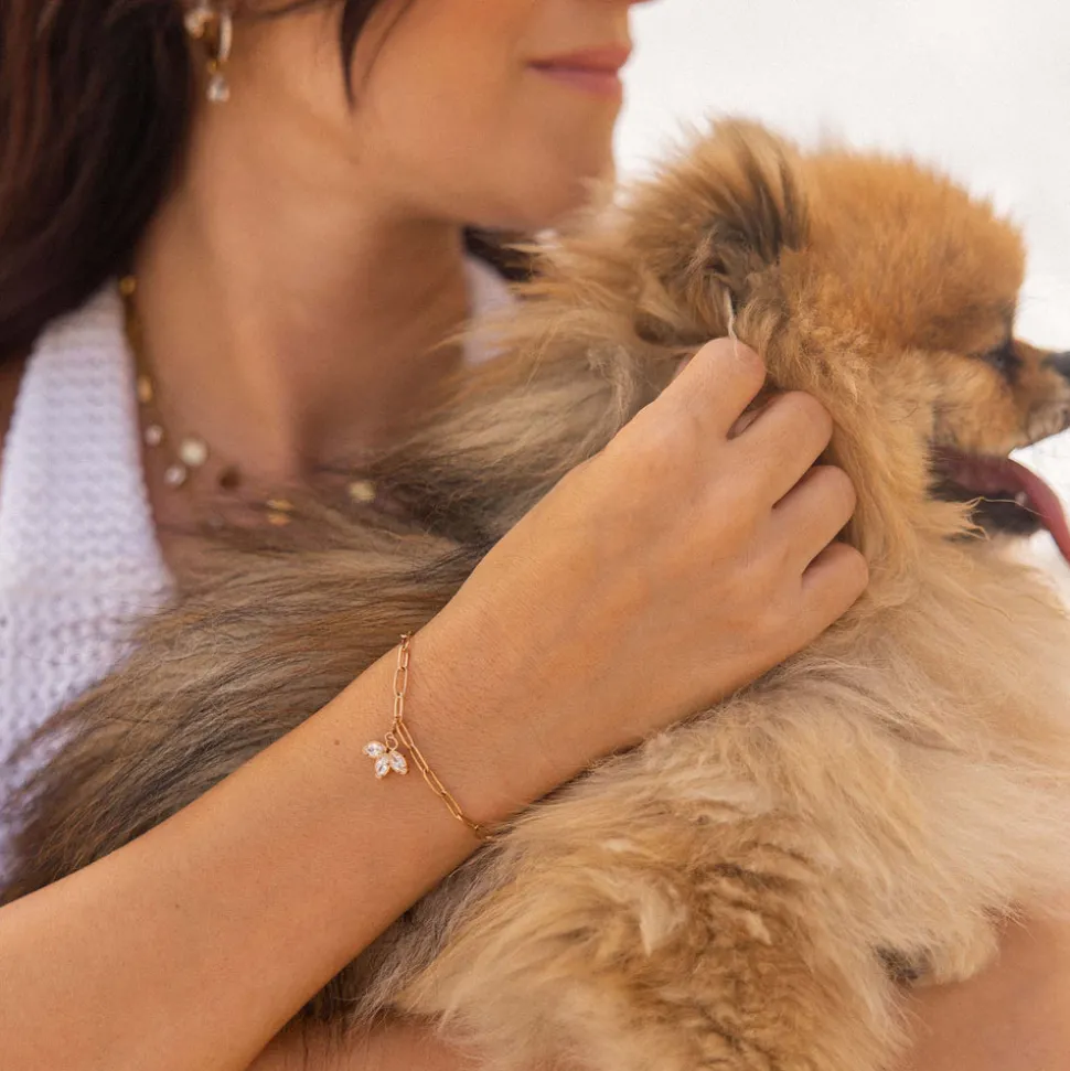 Mahina Club Lotus Charm