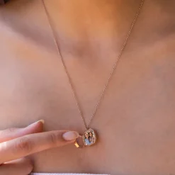 Necklace Elegance Medallion