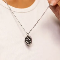 Necklace Nova